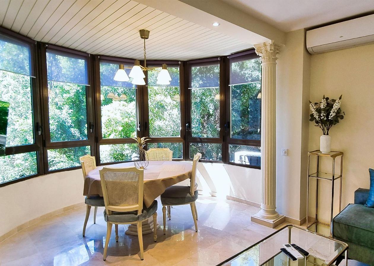 Apartamento Spacious Renovated 1-bedroom In Center With Free Parking *