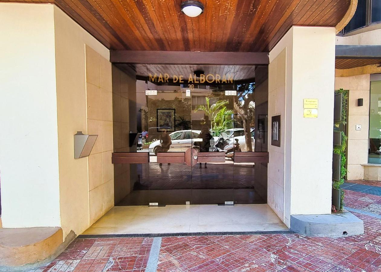 Spacious Renovated 1-bedroom In Center With Free Parking Apartamento *